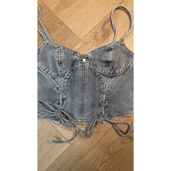 2/$30 NWT PrettyLittleThing Petite Size 6 Blue Denim Corset Top Lace-Up Sides - Picture 3 of 10